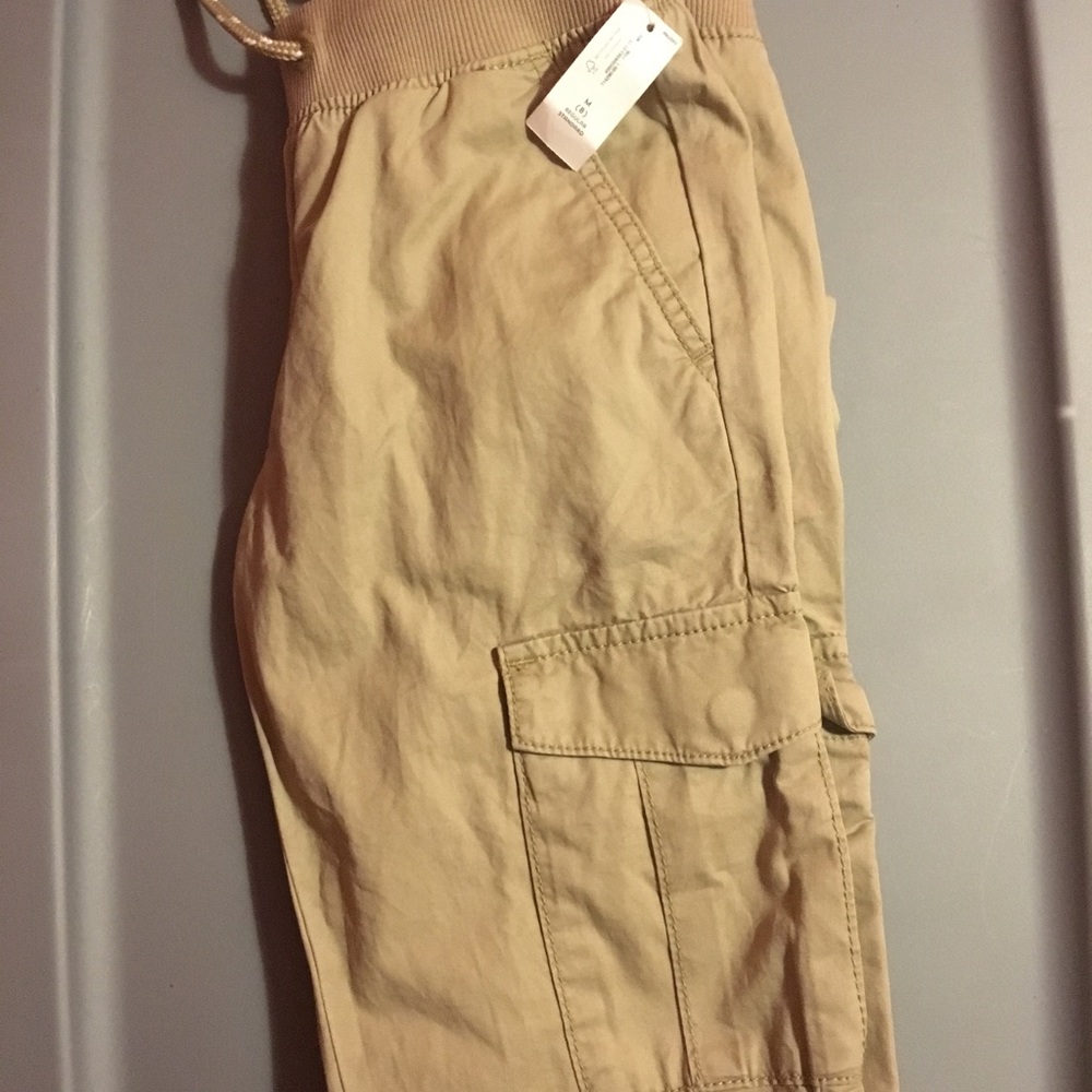 NWT Old Navy Boys Size 8 Khaki Cargo Joggers